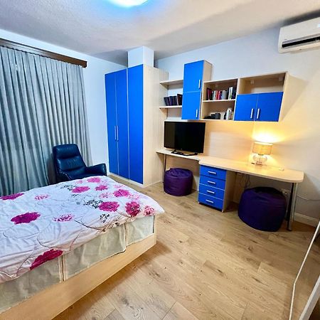 City Center Apartment Тирана Екстер'єр фото