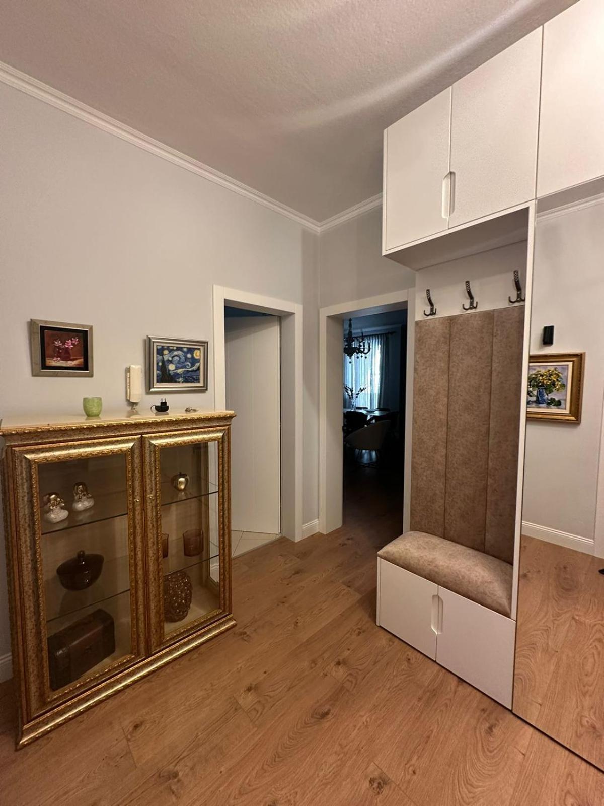 City Center Apartment Тирана Екстер'єр фото